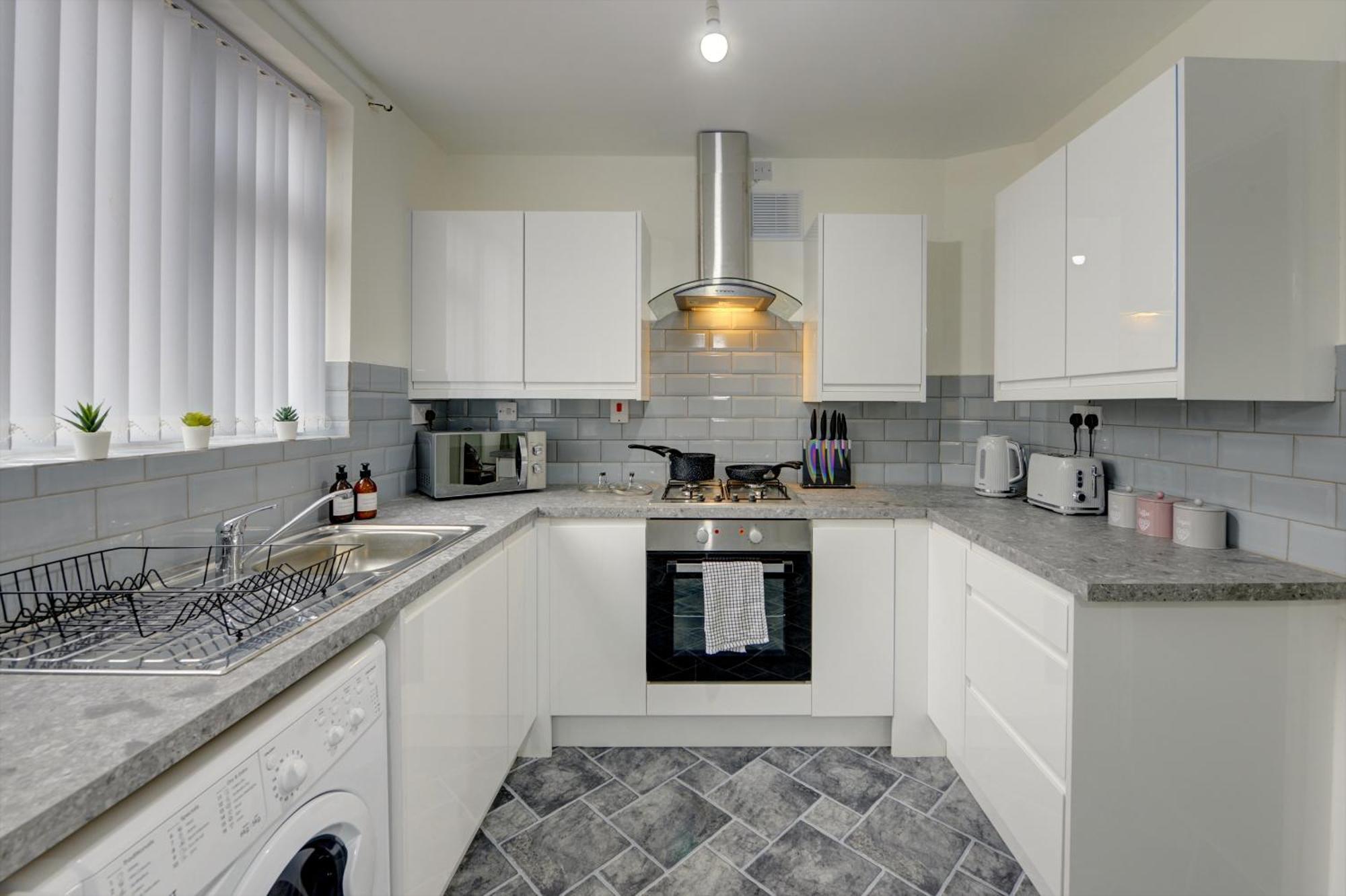 Stunning And Lovely 3 Bed House - Catch 22 Coventry Bagian luar foto