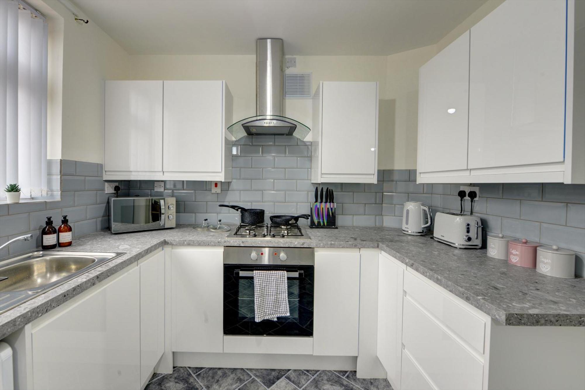 Stunning And Lovely 3 Bed House - Catch 22 Coventry Bagian luar foto