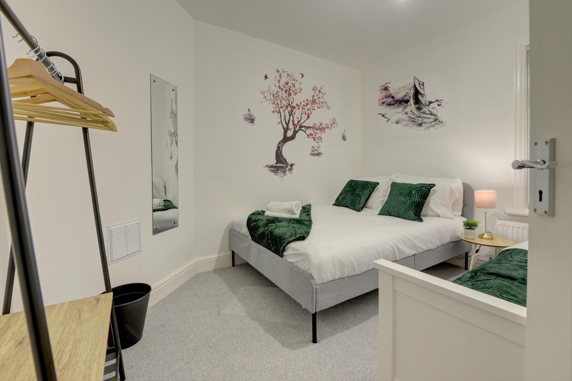 Stunning And Lovely 3 Bed House - Catch 22 Coventry Bagian luar foto