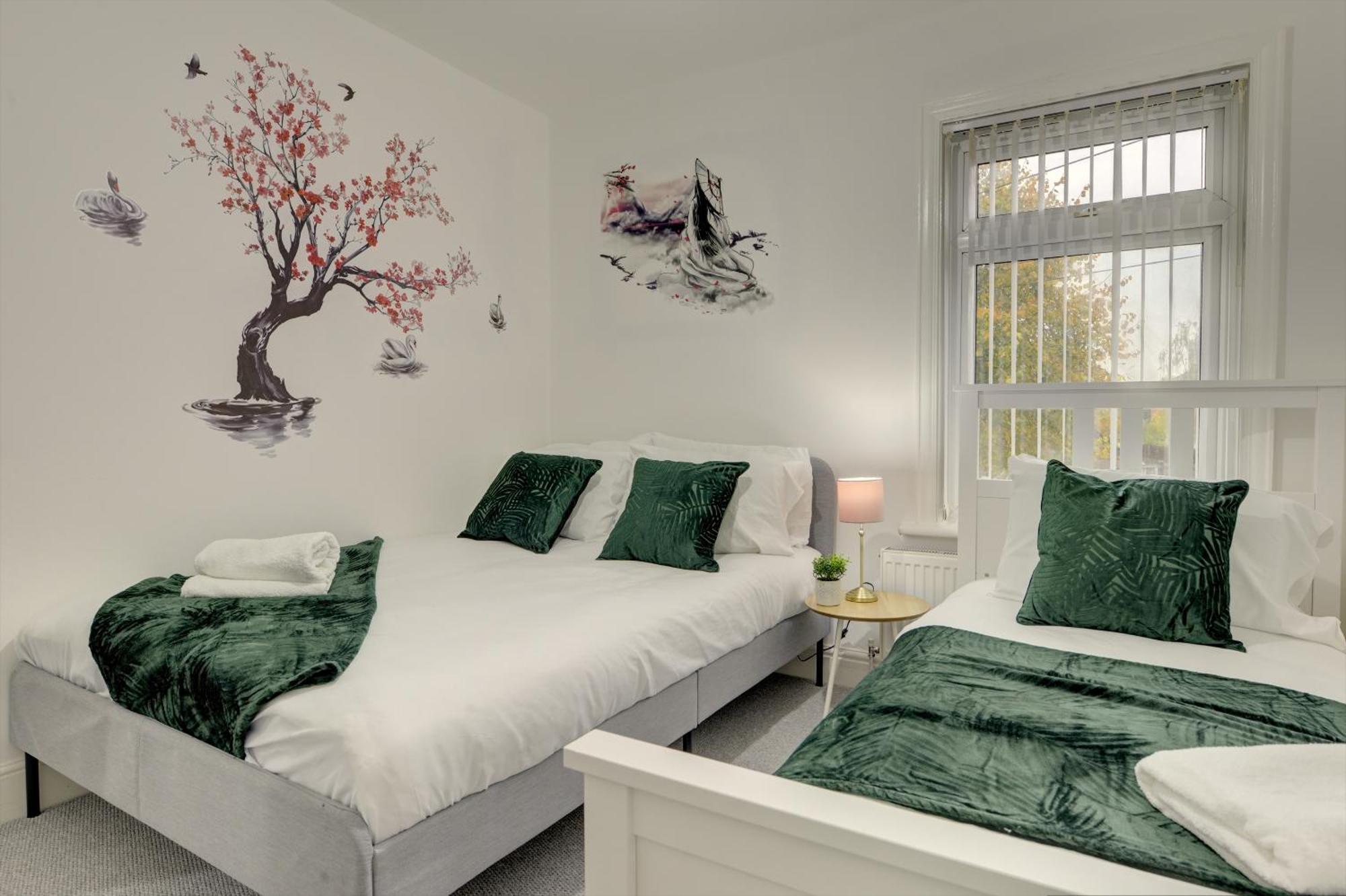 Stunning And Lovely 3 Bed House - Catch 22 Coventry Bagian luar foto