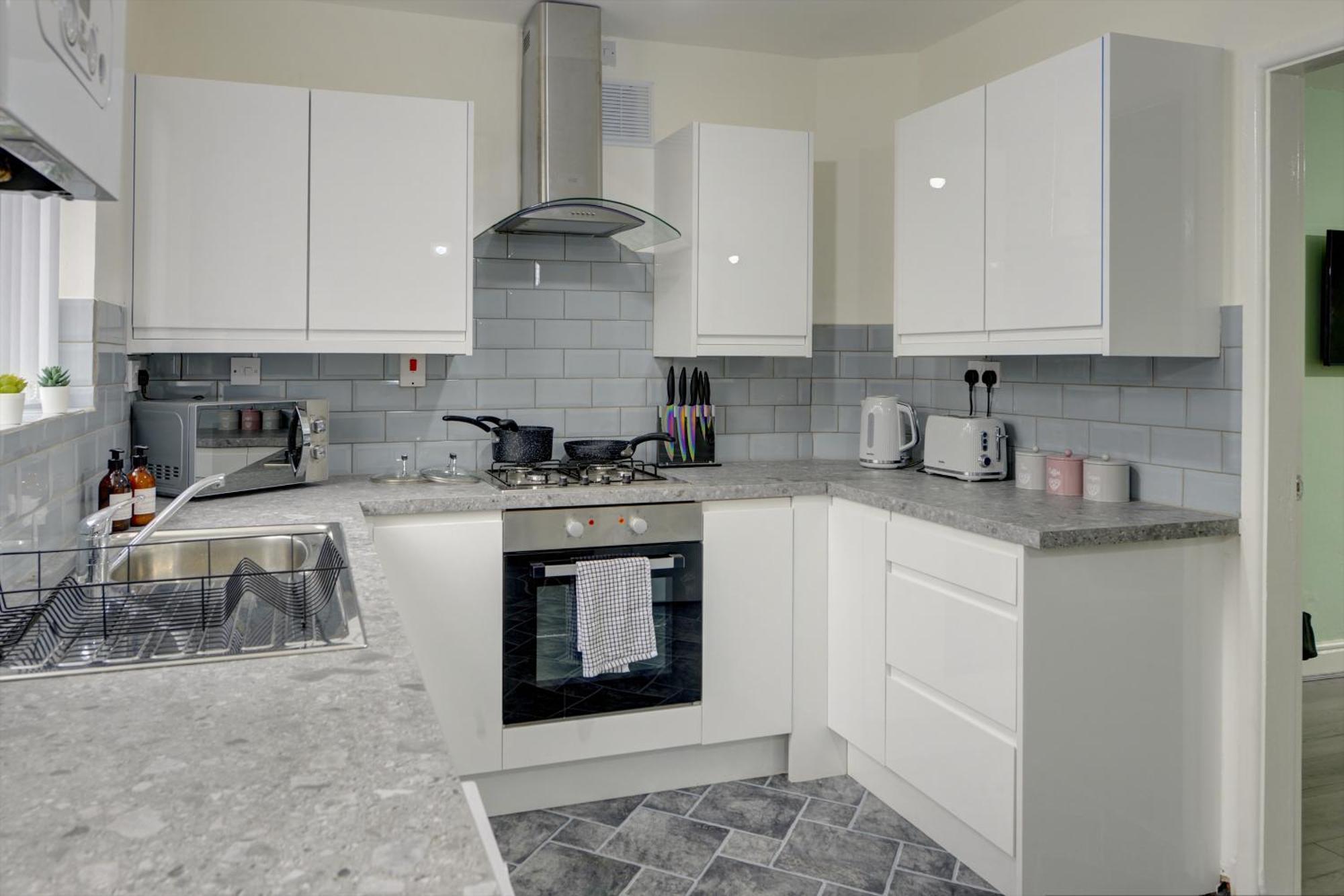 Stunning And Lovely 3 Bed House - Catch 22 Coventry Bagian luar foto